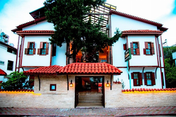 Kaliptus Hotel image 1